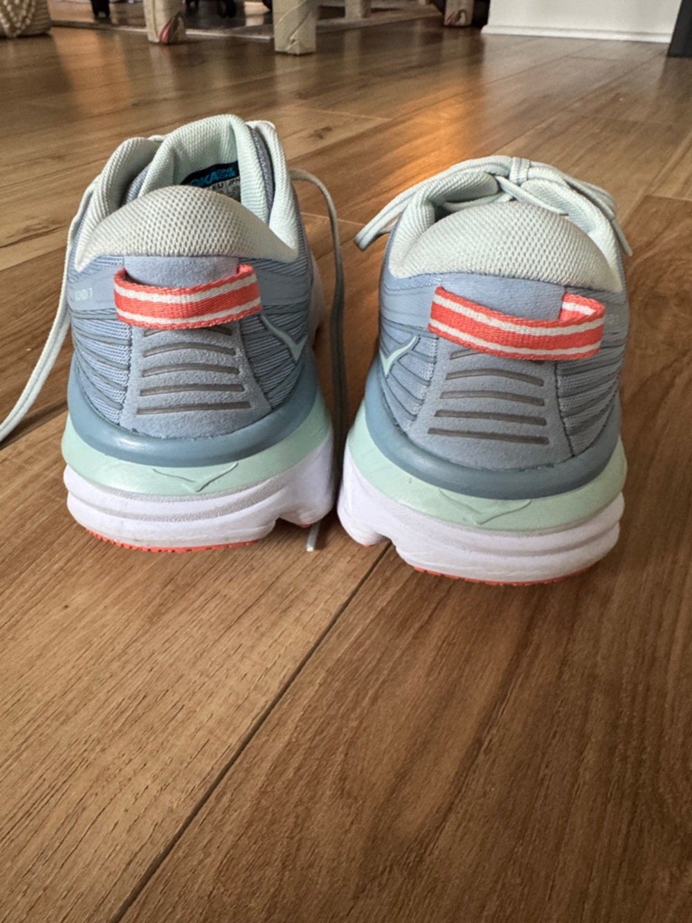 Women’s Hoka Bondi 7 Size 8 - Picture 4 of 5